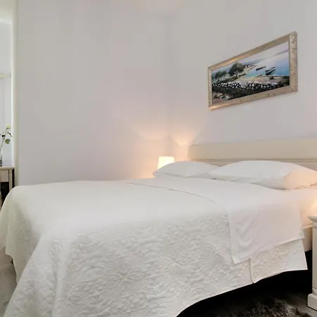Otel Bellevue Trogir
