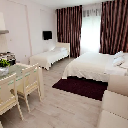 ホテル Bellevue 4*