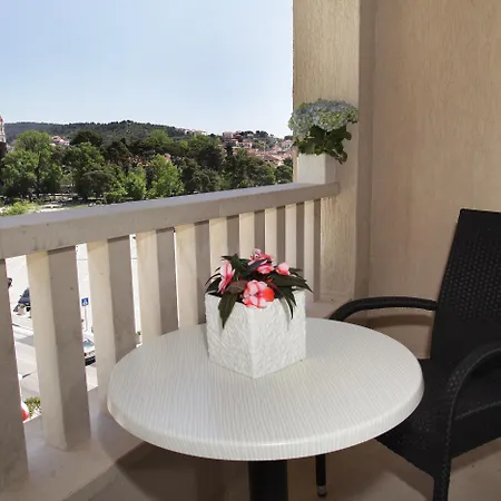 Bellevue 4* Трогир